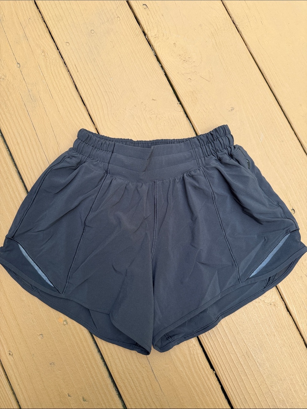Lululemon Hotty Hot Short II *Long 4"